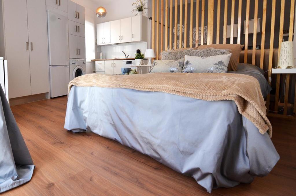 Alma S Home, Precioso Loft En Planta Primera Больюльос-Пар-дель-Кондадо Экстерьер фото