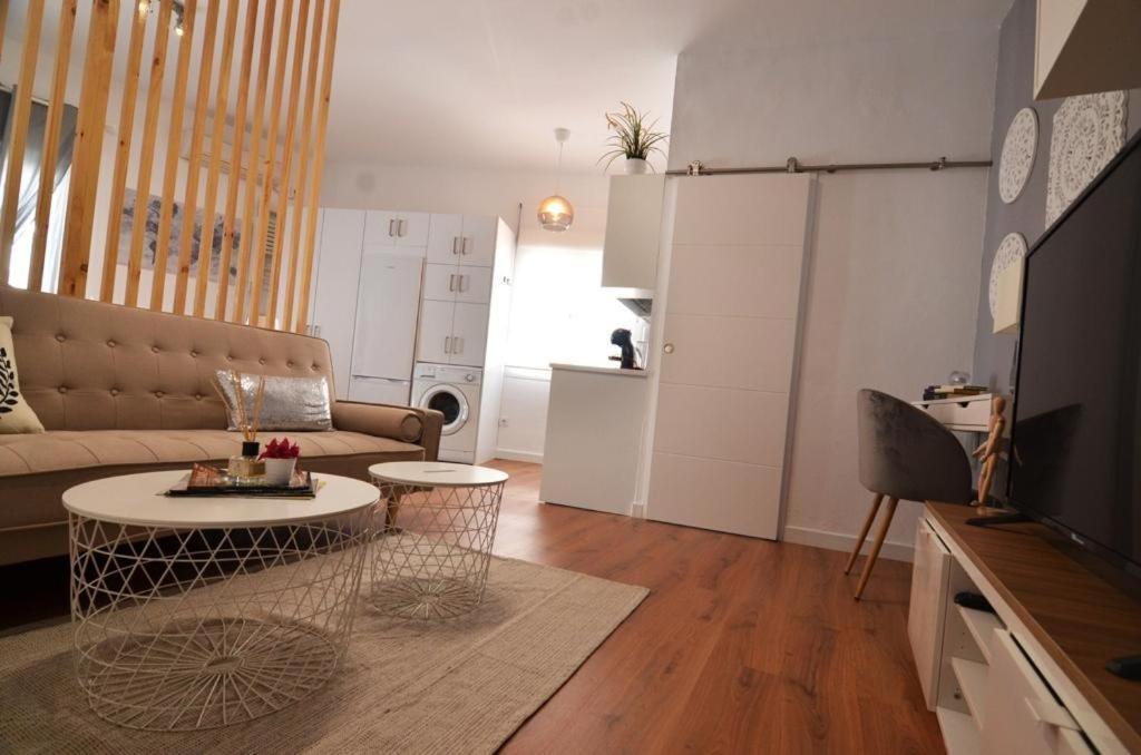 Alma S Home, Precioso Loft En Planta Primera Больюльос-Пар-дель-Кондадо Экстерьер фото