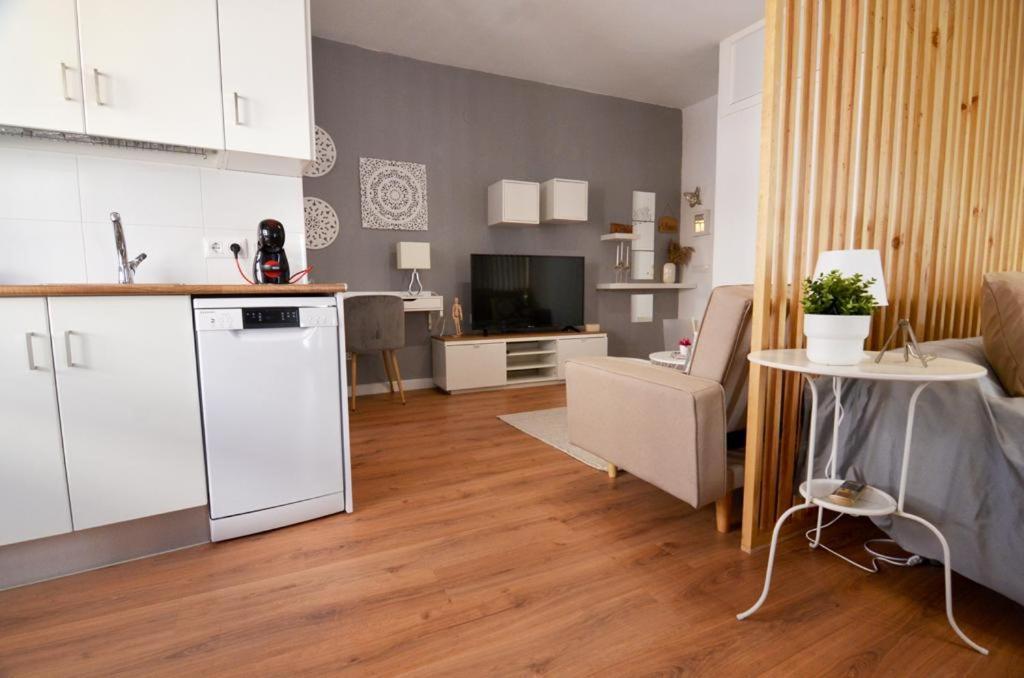 Alma S Home, Precioso Loft En Planta Primera Больюльос-Пар-дель-Кондадо Экстерьер фото